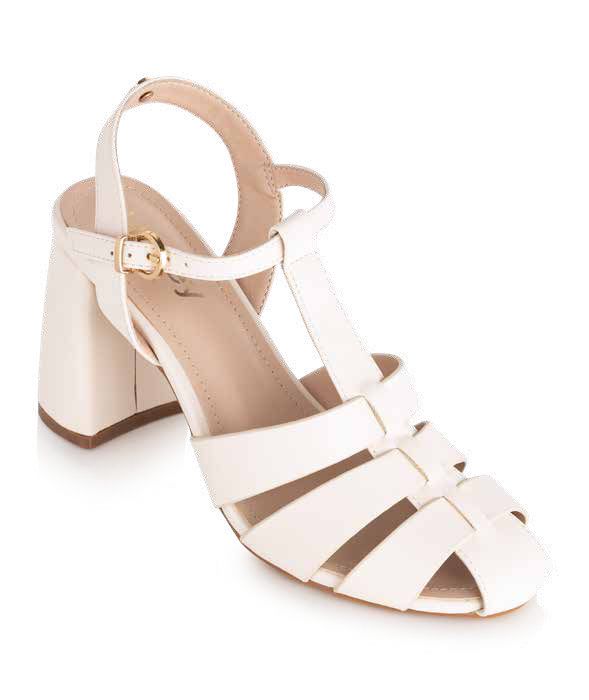 Block heel shoe